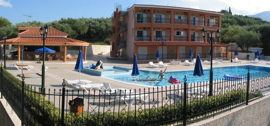 Zante Dolphin - Genel