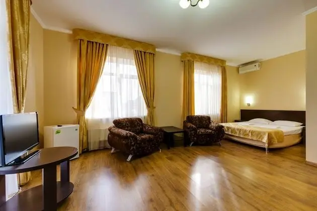 Zapadniy Hotel