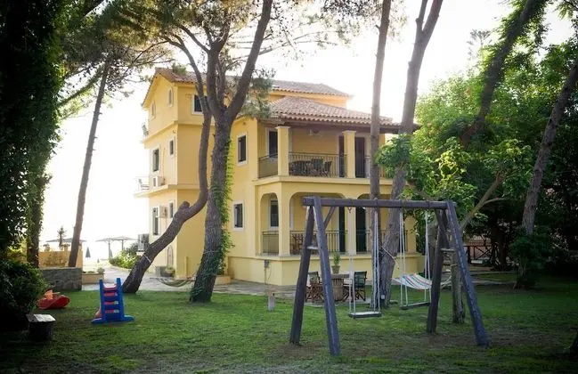 Zarkadis Beach Apartments - Dış Mekan