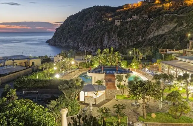 Hotel Zaro - Dış Mekan