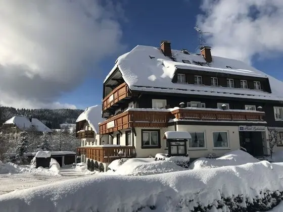 Hotel Zartenbach B&B - Dış Mekan