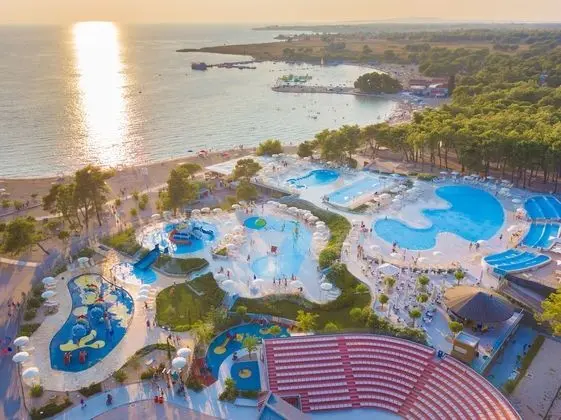 Zaton Holiday Resort Mobile Homes - Havuz