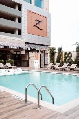 Hotel ZaZa Houston Memorial City - Havuz