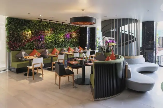 Zazz Urban Ho Chi Minh Hotel - Lobi