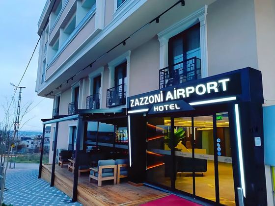 Zazzoni Airport HotelFotoğrafı