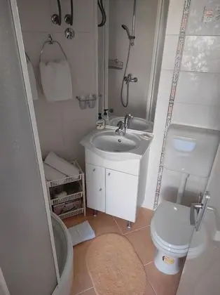Zdene - With Parking - SA2 - Banyo Tipleri