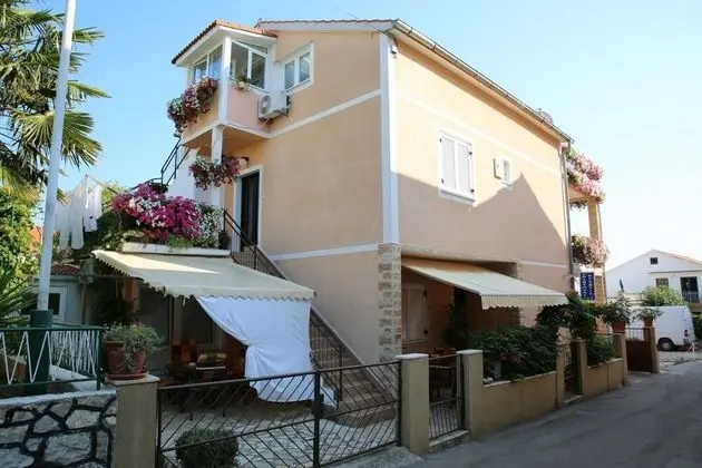 Zdenka - Cosy Apartments for 2-3 Person - A1B
