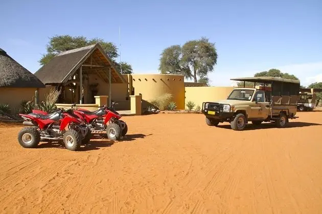 Zebra Kalahari Lodge - Dış Mekan