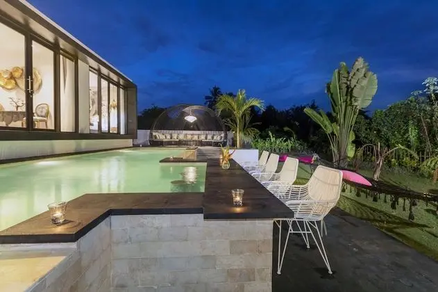 Zebra Villa by Nagisa Bali