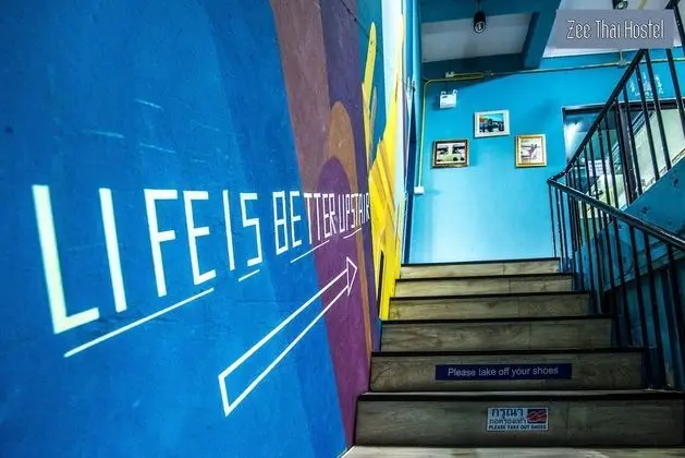 Zee Thai Hostel - Lobi