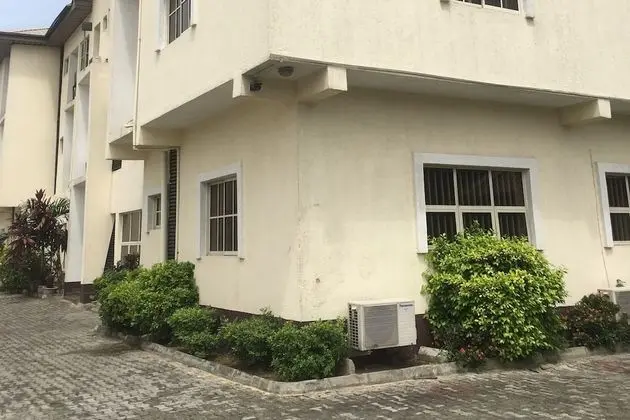 Zeina Suites Lekki