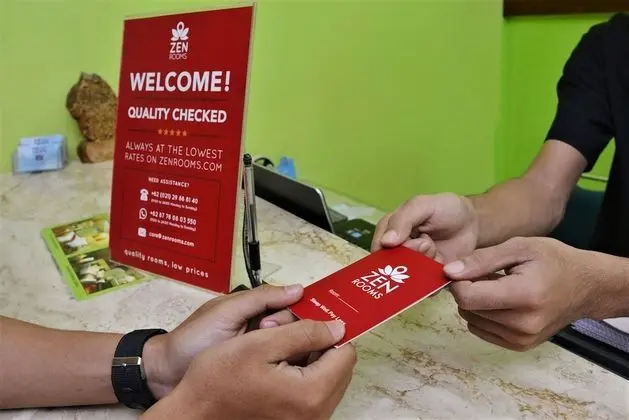 ZEN Rooms Bukit Merah - Lobi