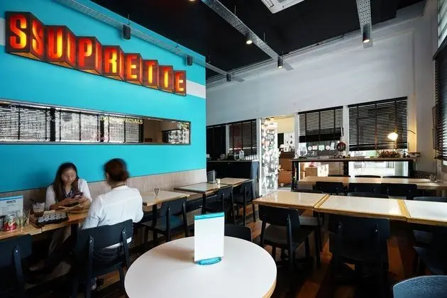 ZEN Rooms Farrer Park - Yerinde Yemek