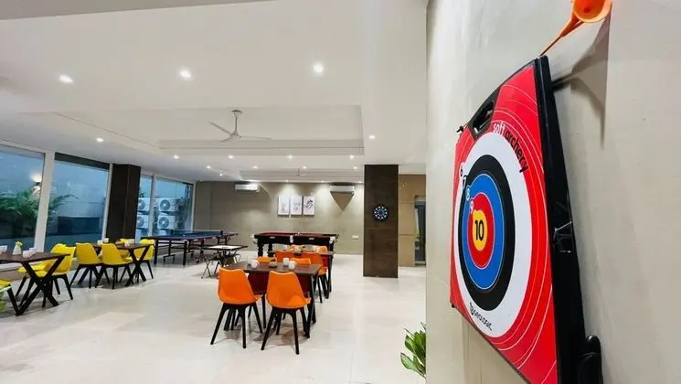 ZEN Studios - DLF CyberCity Gurgaon - Yerinde Yemek