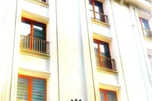 Zen Suit Hotel
