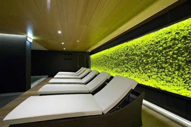 Hotel ZENA beauty & shopping center - Spa