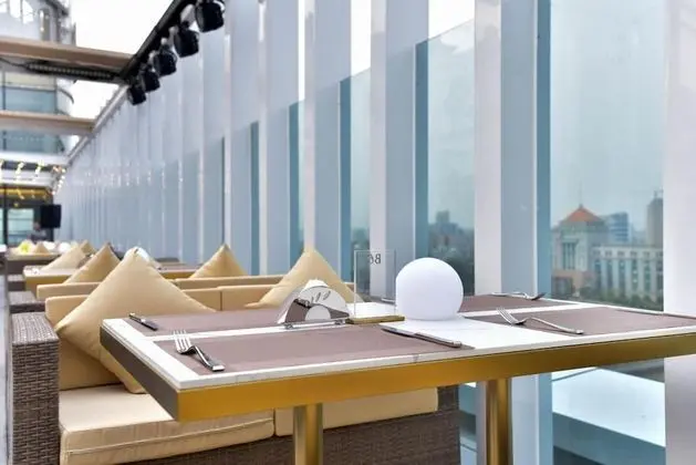 Zenith International Hotel - Havuz