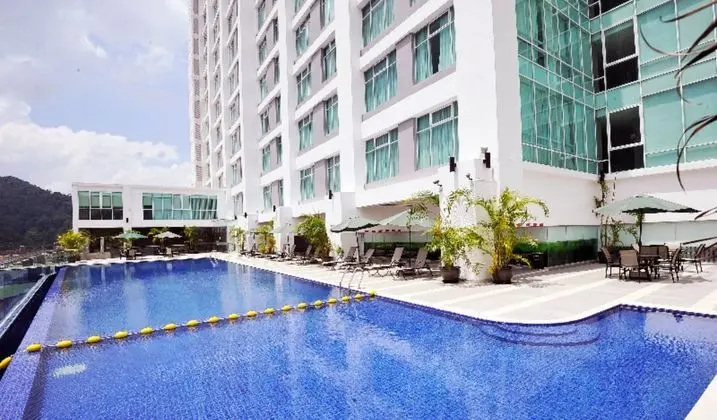 The Zenith Hotel - Havuz