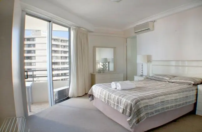 Zenith Ocean Front Apartments - Oda