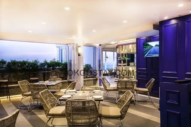 Zenith Suites JBCC by OKGOSTAY - Yerinde Yemek