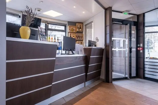 Zenitude Hôtel - Résidences Les Hauts d'Annecy - Lobi