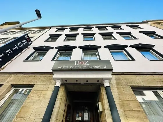 Hotel Zentrum - 1