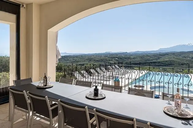 ZENtrum Holidays Crete | Villa Asteri - Yerinde Yemek