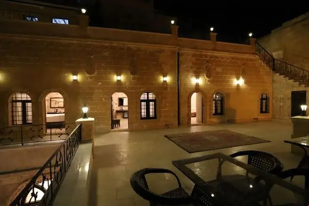 Zerzevan Otel - Yerinde Yemek
