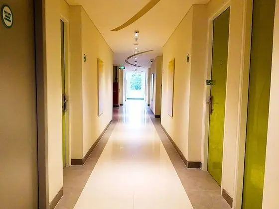 Zest Hotel Parang Raja Solo - CHSE Certified - Lobi