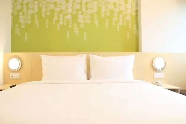 Zest Hotel Parang Raja Solo - CHSE Certified - Oda