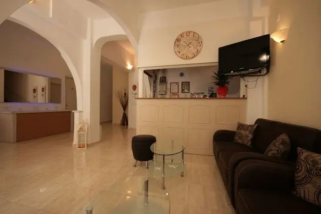 Zeus Hotel - Lobi