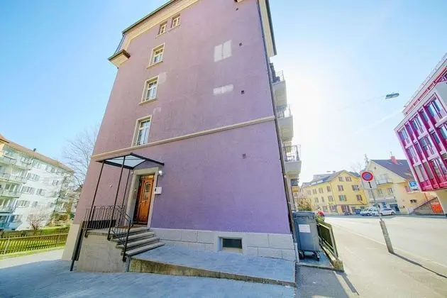 ZH Strawberry - Oerlikon Hitrental Apartment