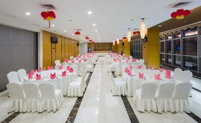 Zhangjiajie Huatian Hotel - Yerinde Yemek