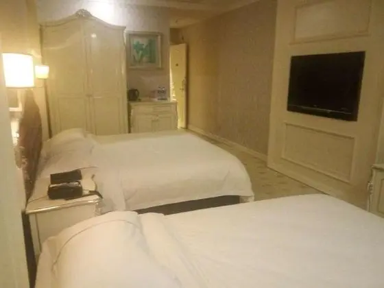 Zhuhai Rongfeng Hotel - Oda