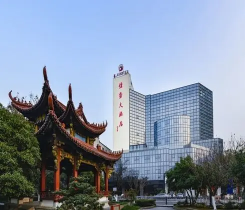 ZhuJi Grand Hotel