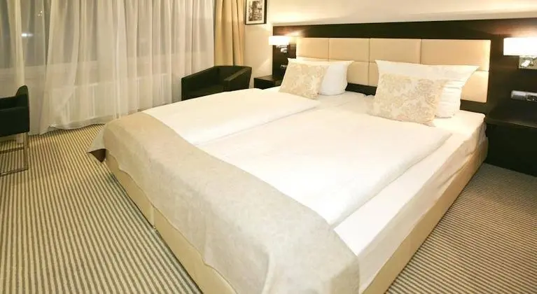 Zi Hotel & Lounge - Genel