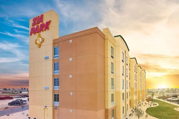 ZIA PARK CASINO HOTEL RACETRACK