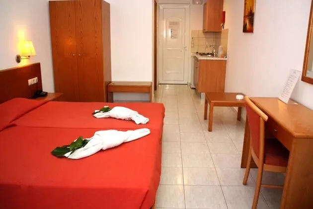 Ziakis Hotel & Studios - Oda