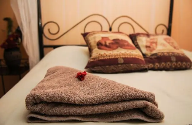 Zig Zag Town Lodge - Hostel