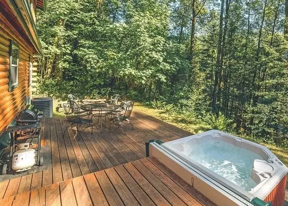 Zigzag Mountain Lodge