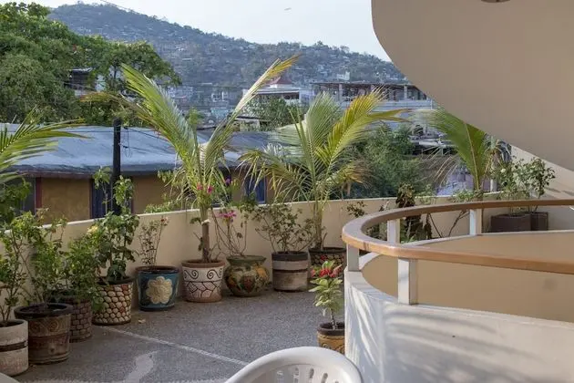Hotel Zihua Express