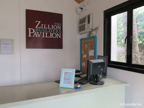 The Zillion Builders Pavilion - Lobi