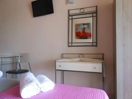 Ziogas Apartments - Oda