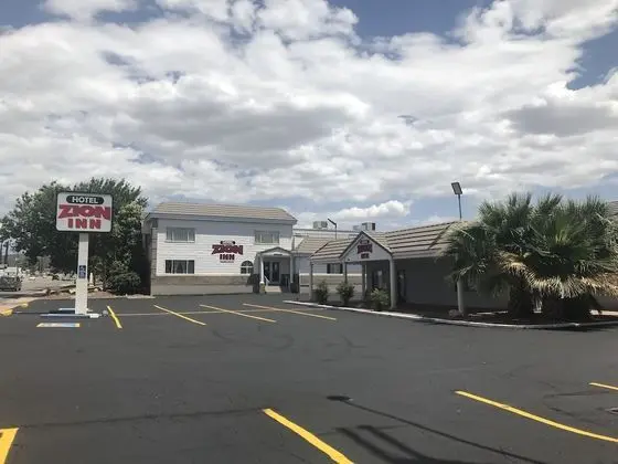 Hotel Zion Inn