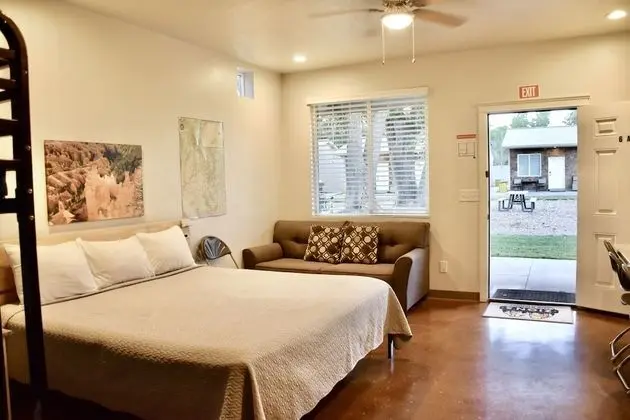 Zion's Camp and Cottages - Oda