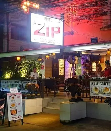 Zip Lounge & Apartments - Dış Mekan