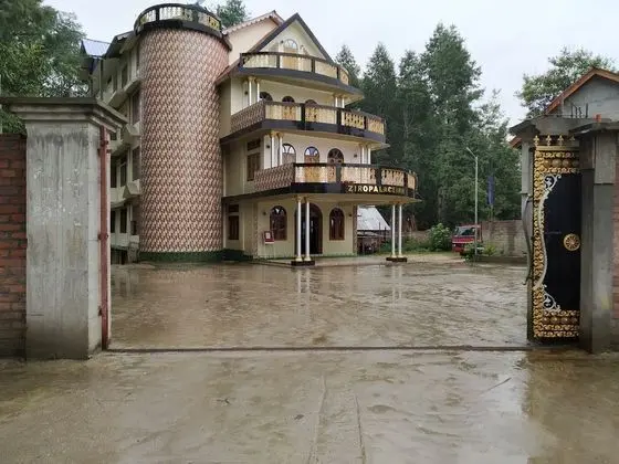 Ziro Palace Inn