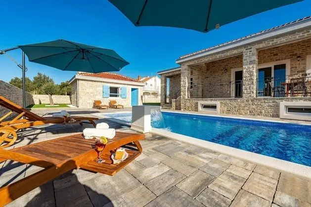 Villa Zizi Vrsi Traditional Stone Villa Heated Pool Tavern www Zadarvillas