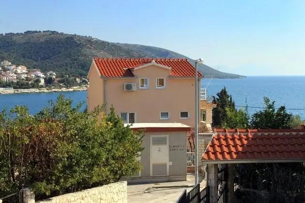 Zlata - Only 50 m From Beach - A1 - Dış Mekan
