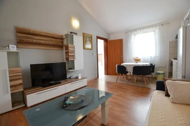 Zminj A2 in Zminj With 1 Bedrooms and 1 Bathrooms - Oda